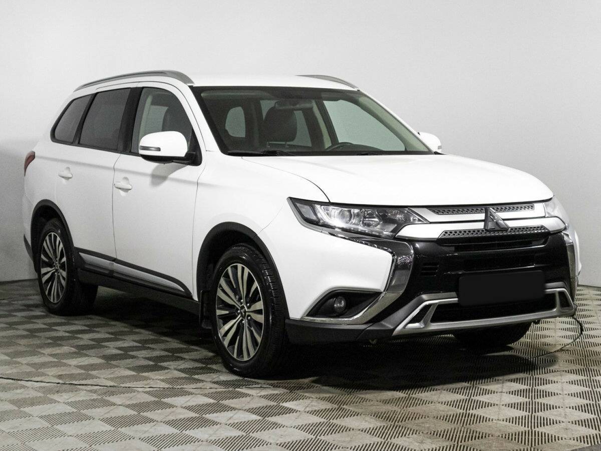 Mitsubishi Outlander, 2020 - 110 000 км. | Фото №3
