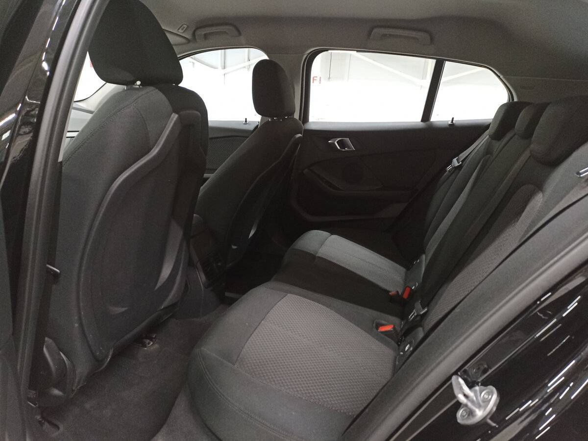 BMW 1 серии 118i, 2019 Фото №12