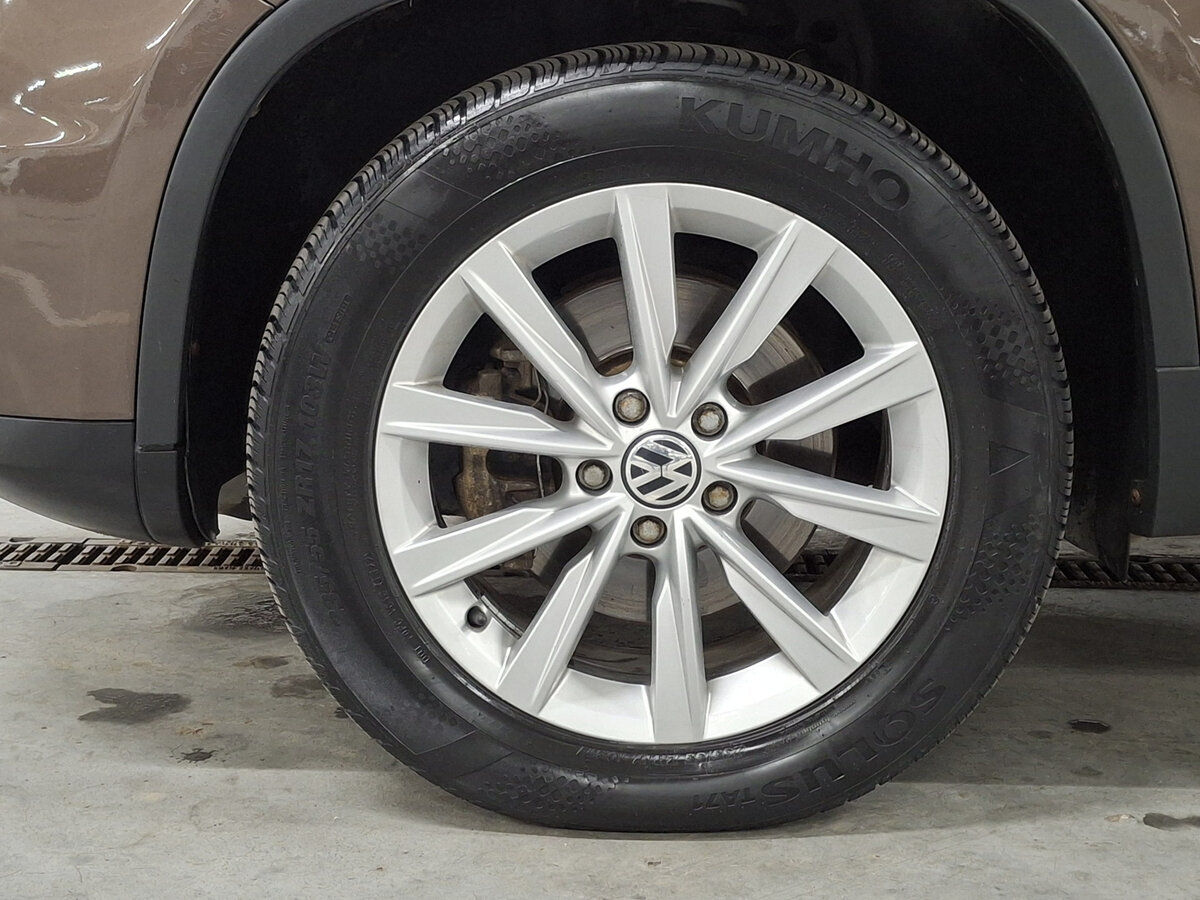 Volkswagen Tiguan I Рестайлинг, 2015 Фото №18