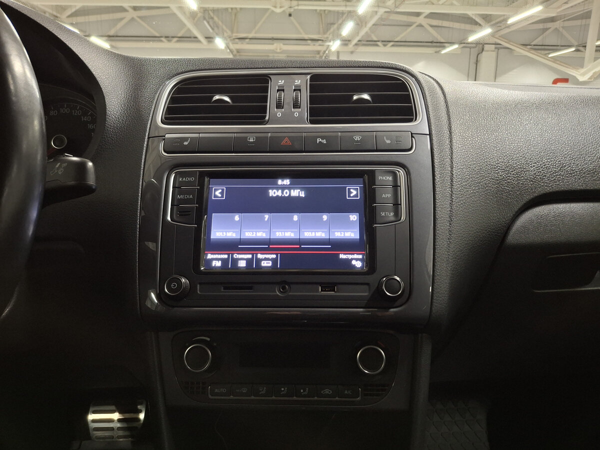 Volkswagen Polo V Рестайлинг, 2018 Фото №15