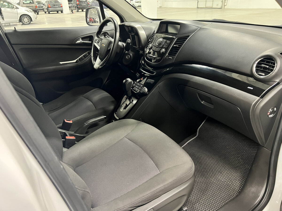 Chevrolet Orlando I, 2014 Фото №10