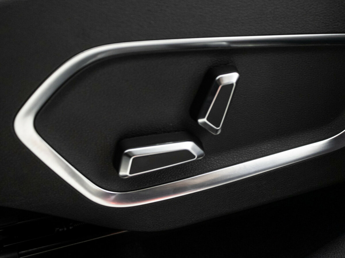 Geely Atlas Pro, 2023 Фото №16