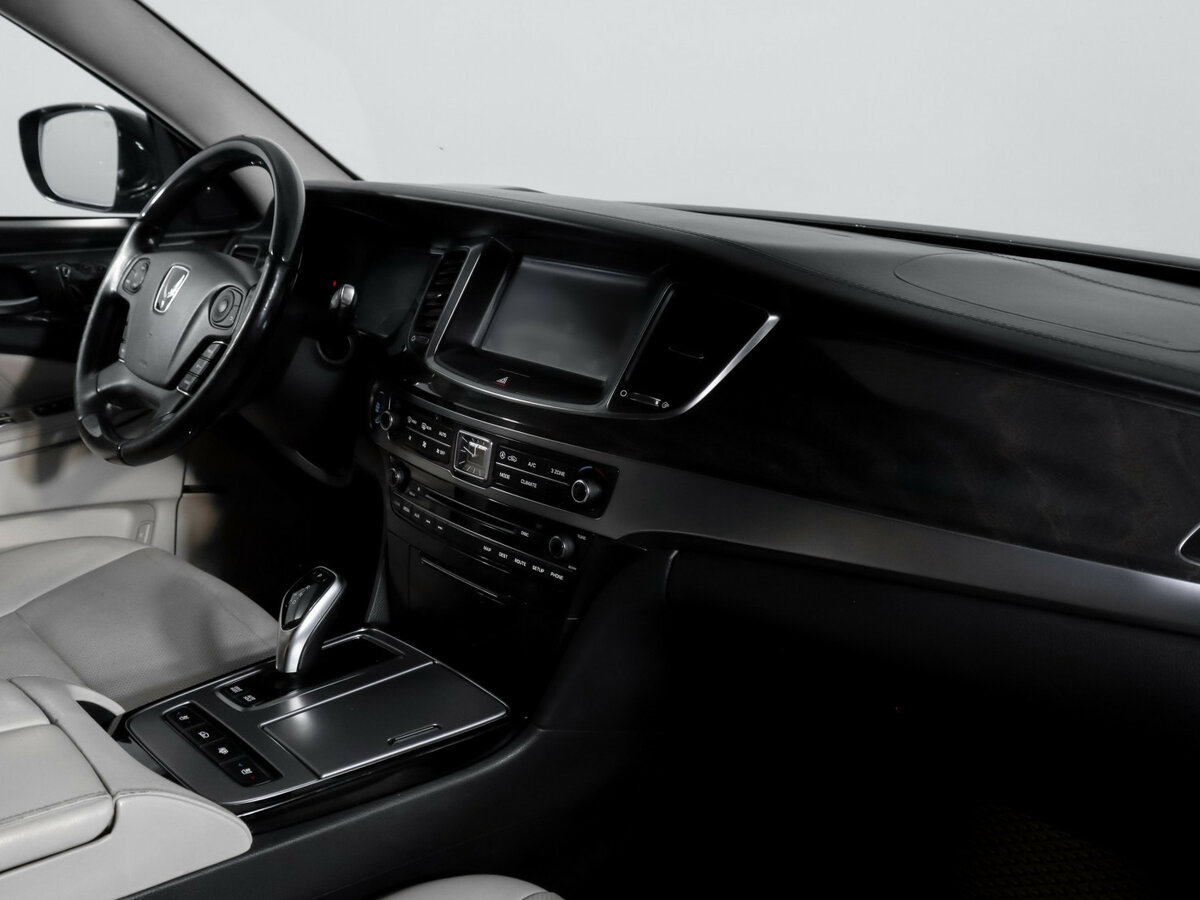 Hyundai Equus II Рестайлинг, 2013 Фото №9