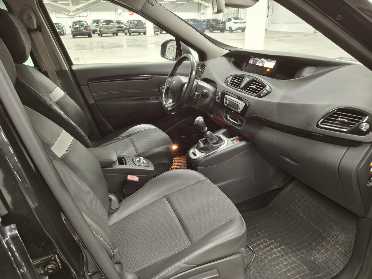Renault Scenic III Рестайлинг, 2013 Фото №11
