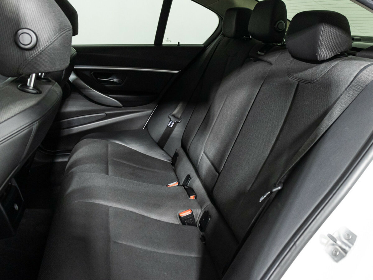 BMW 3 серии 320d xDrive VI (F3x) Рестайлинг, 2018 Фото №10