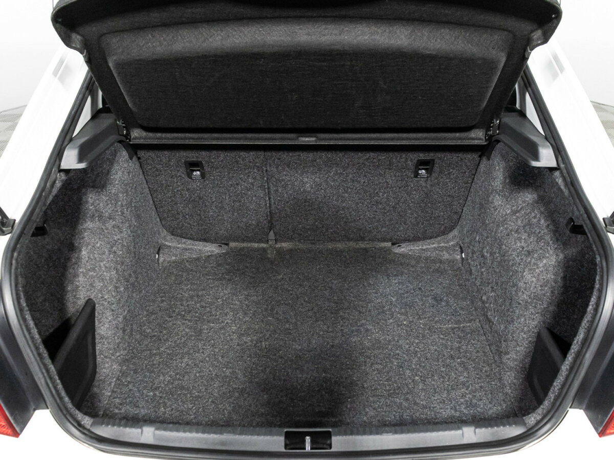 Skoda Rapid I, 2015 Фото №16