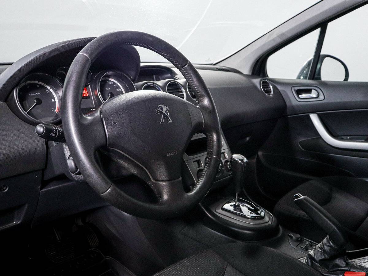 Peugeot 408 I, 2012 Фото №13