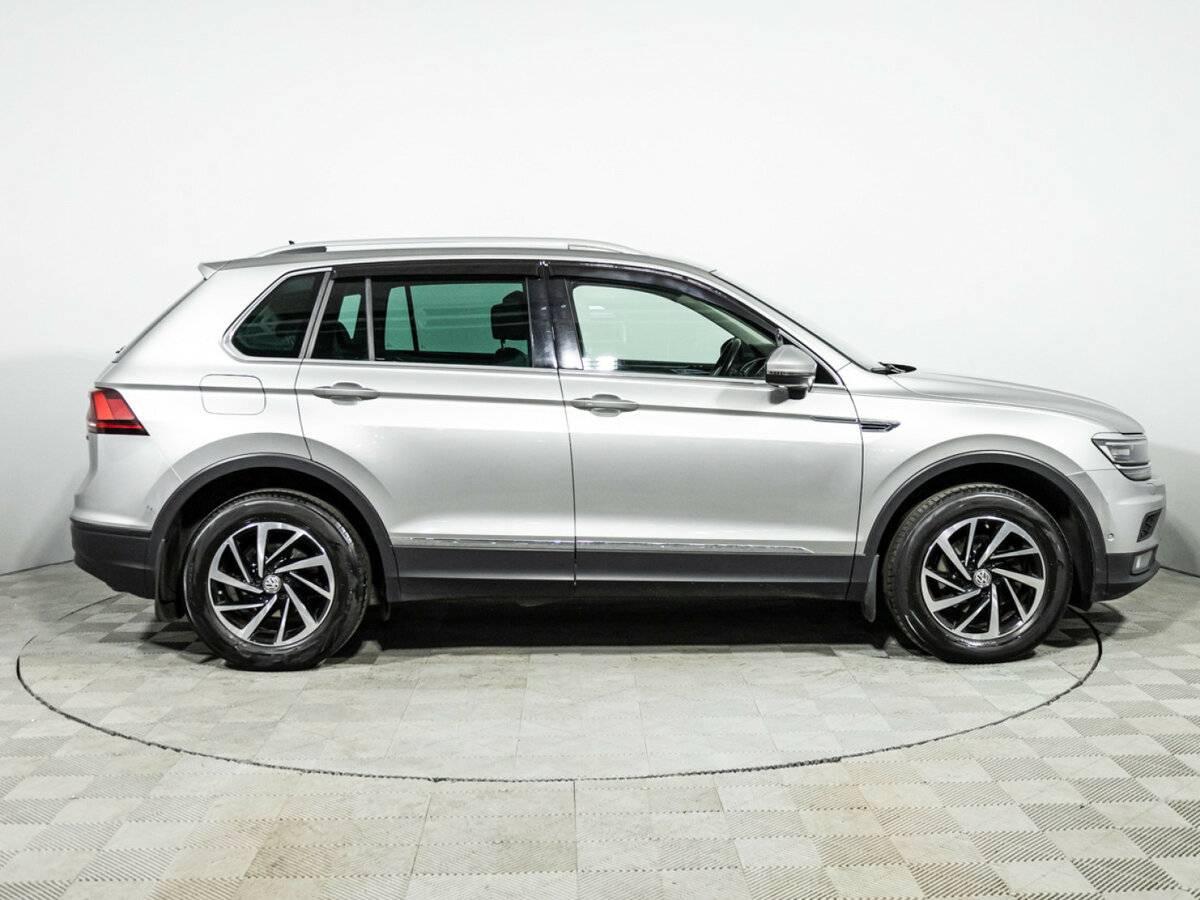 Volkswagen Tiguan II, 2018 - 125 644 км. | Фото №4