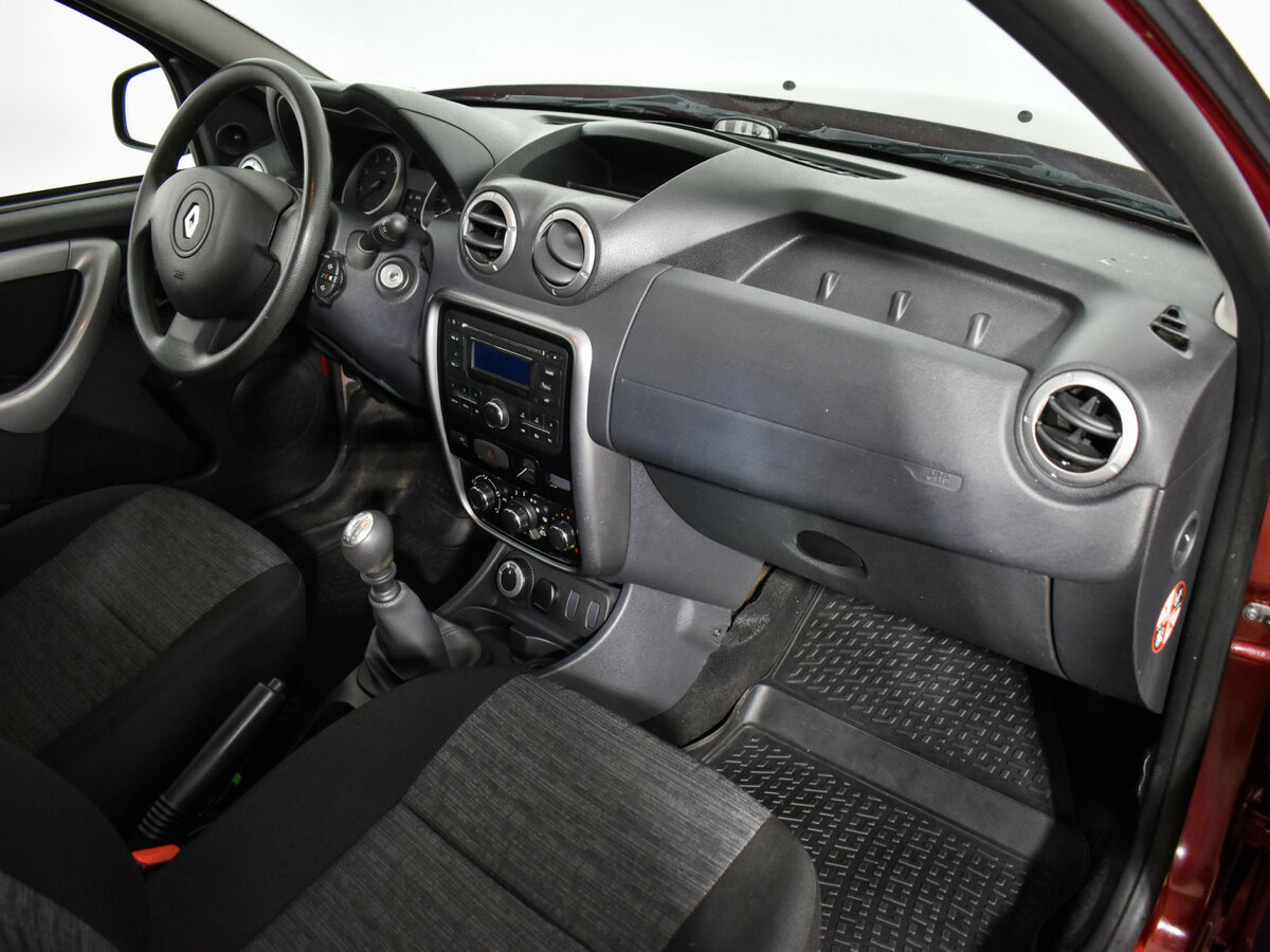 Renault Duster I, 2013 Фото №12