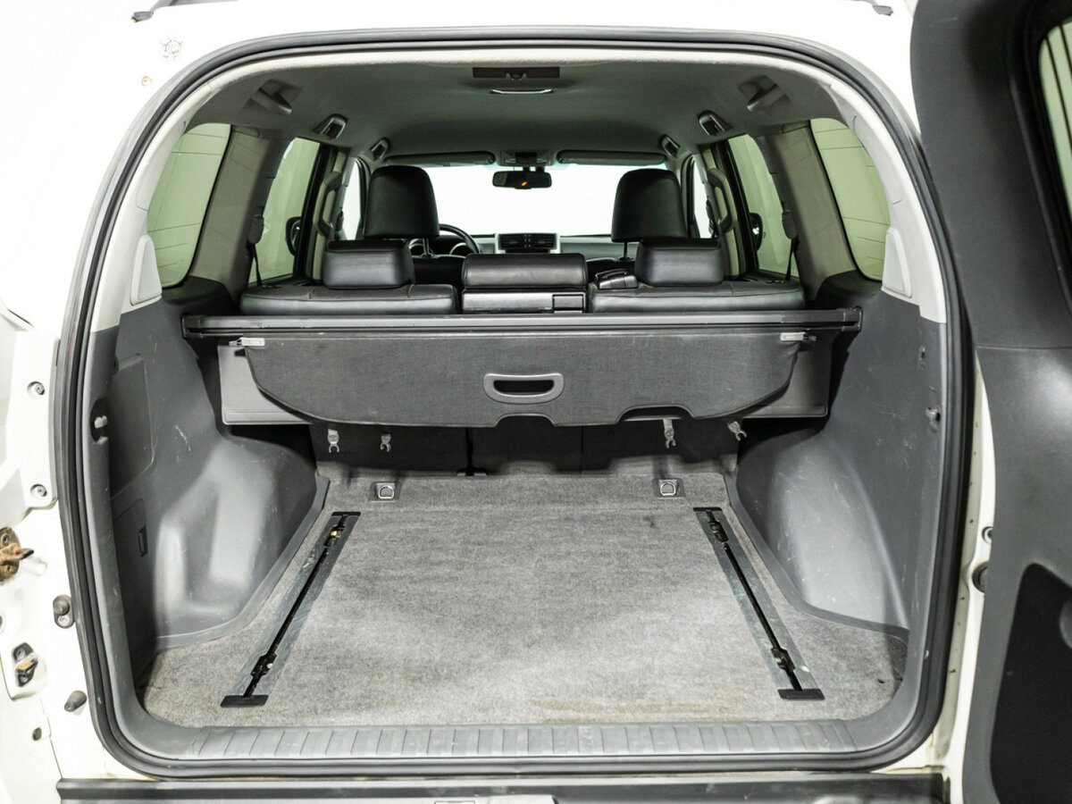 Toyota Land Cruiser Prado 150 Series, 2013 Фото №24