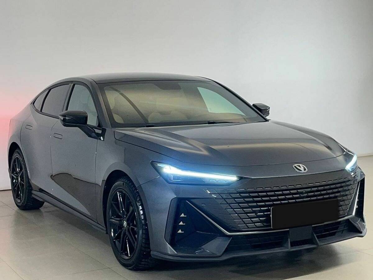 Changan UNI-V, 2023 Фото №1